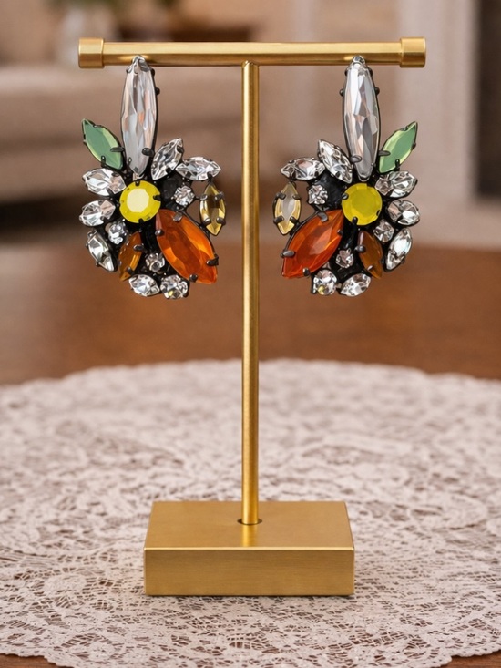 Jewelry - Stunning Vintage Faux Bling Ear Cuffs Earrings